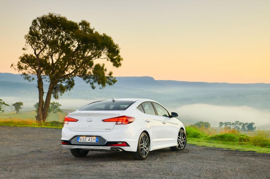  Hyundai Elantra Sport (AD) 2019 года  (AU) (фото 7 из 15)